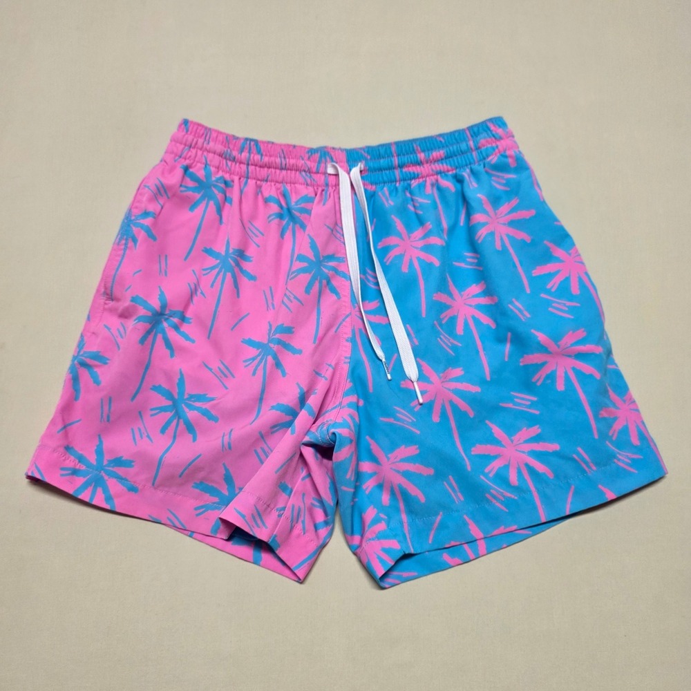 Chubbies Men Swim Trunks Small PinkBlue Palm Tree Graphics Mesh Lined Above Knee